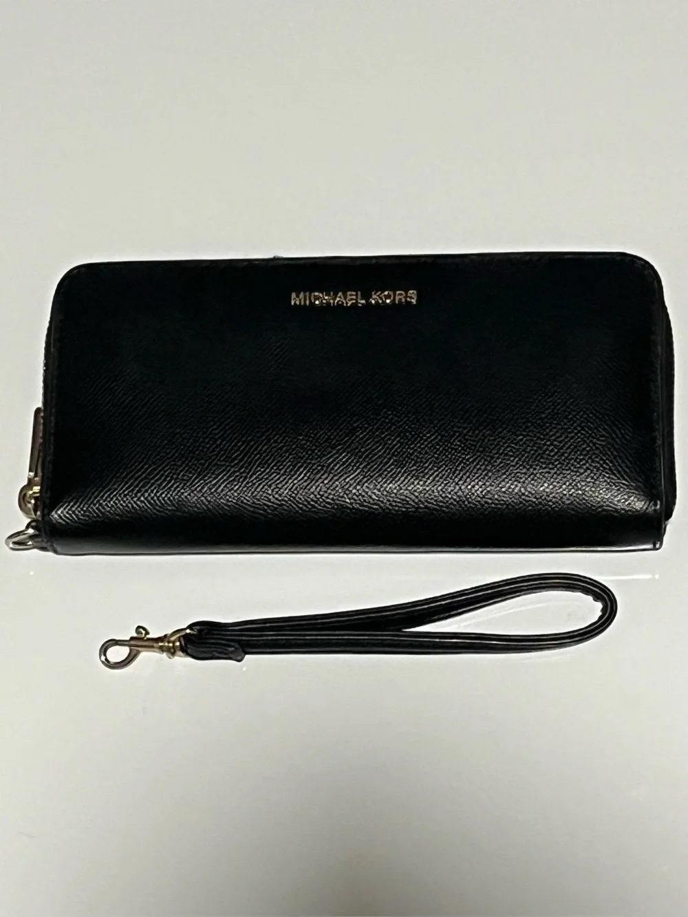 Michael Kors Jet Set Travel Large Black Leather Continental Wristlet Wallet
